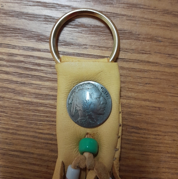 NEW! Indian Head Buffalo 1937 Nickel Deerskin Keychain  Size:OS   Unknown - Picture 2 of 7